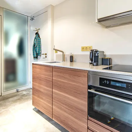 Bed & Breakfast New Family Xl Utopia Floor App4 Rotterdam-schiedam Centre Schiedam