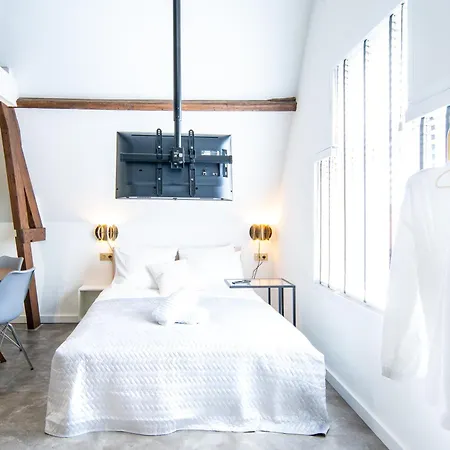 Bed & Breakfast New Family Xl Utopia Floor App4 Rotterdam-schiedam Centre